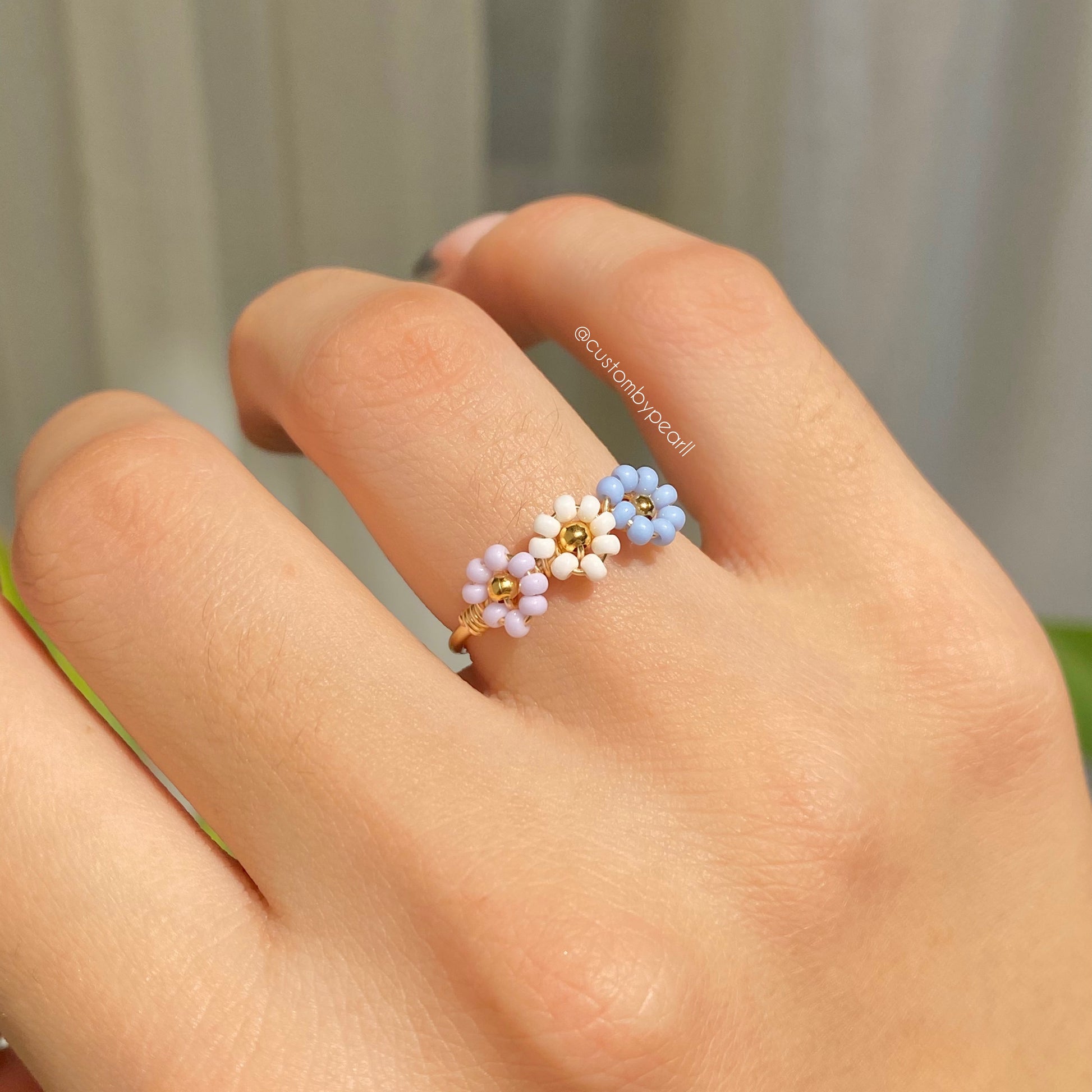 Anillo de Flores Ajustable (3 colores)